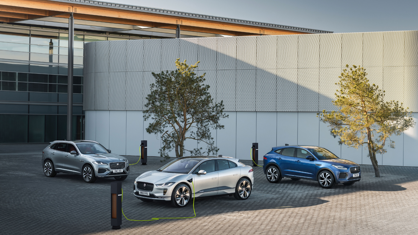 THE BENEFITS OF OWNING A JAGUAR I-PACE