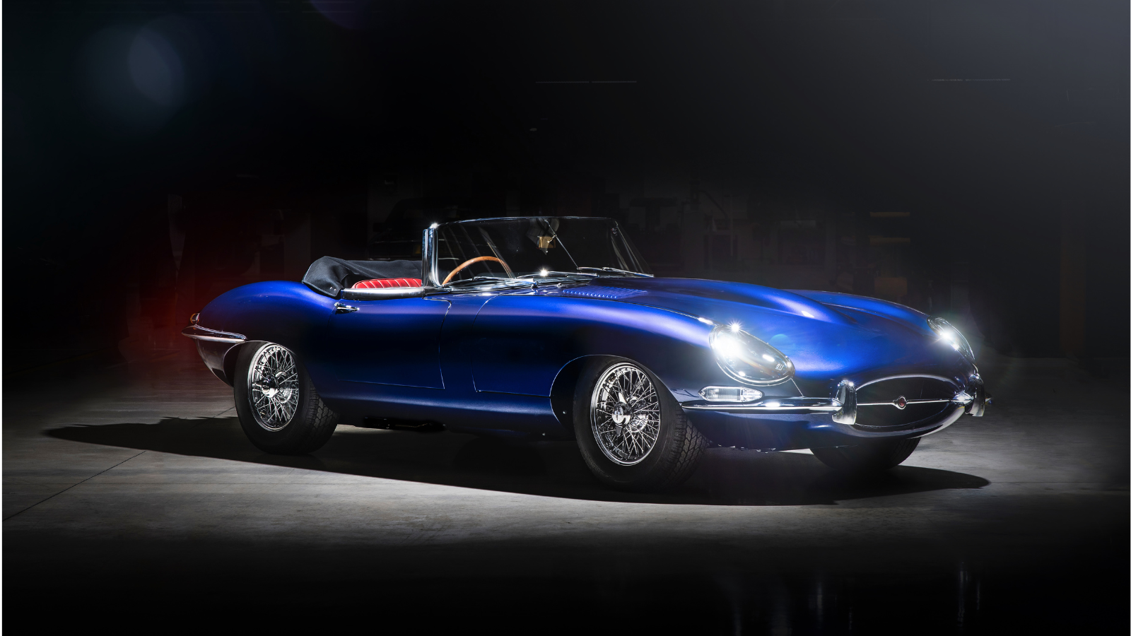 ONE-OFF JAGUAR CLASSIC E-TYPE DEBUTS AT THE QUEEN’S PLATINUM JUBILEE PAGEANT